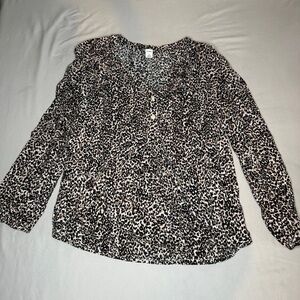 Old Navy XS Cheetah Print Long Sleeve